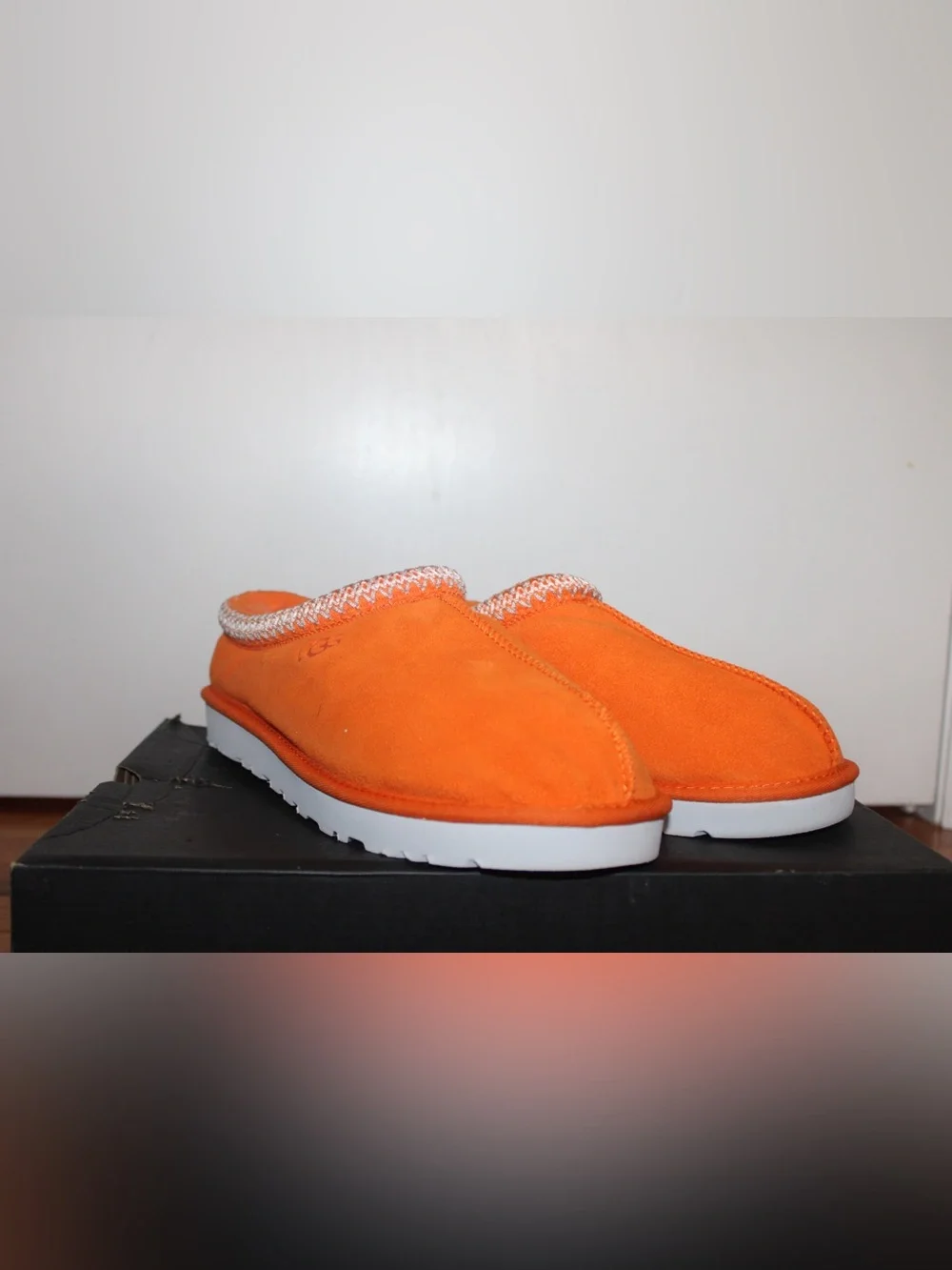 Never-Worn Brand New Ugg Slippers in Bright Orange